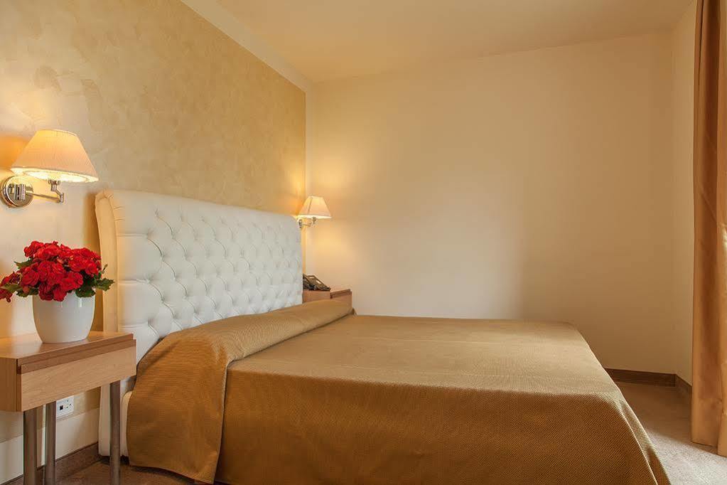 Dependance Silvestro Hotel Garda  Exterior foto
